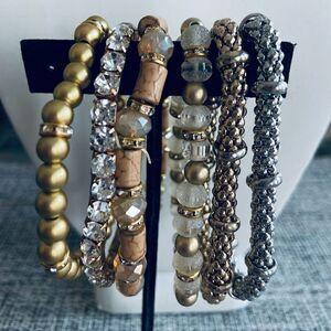 Elastic bracelets 6 different designs and colors